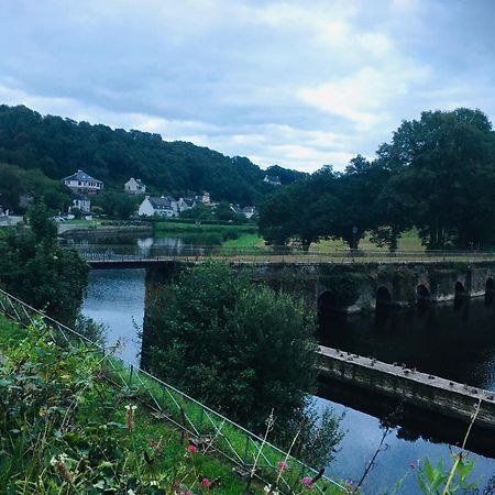 Les Remparts Acomodação com café da manhã Châteauneuf-du-Faou Exterior foto